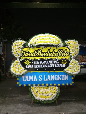 Papan Bunga Duka di Rejowinangun